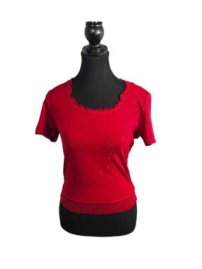 NWT | LUXVEER Crimson Red Ribbed Top Floral Lace Trim Scalloped Hem | Medium